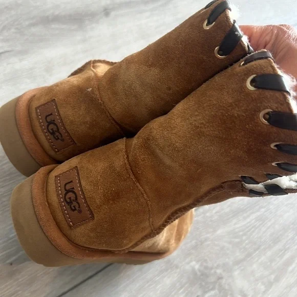 Ugg chestnut Aidah slip on suede sheepskin ankle boot size 6 - Picture 13 of 13